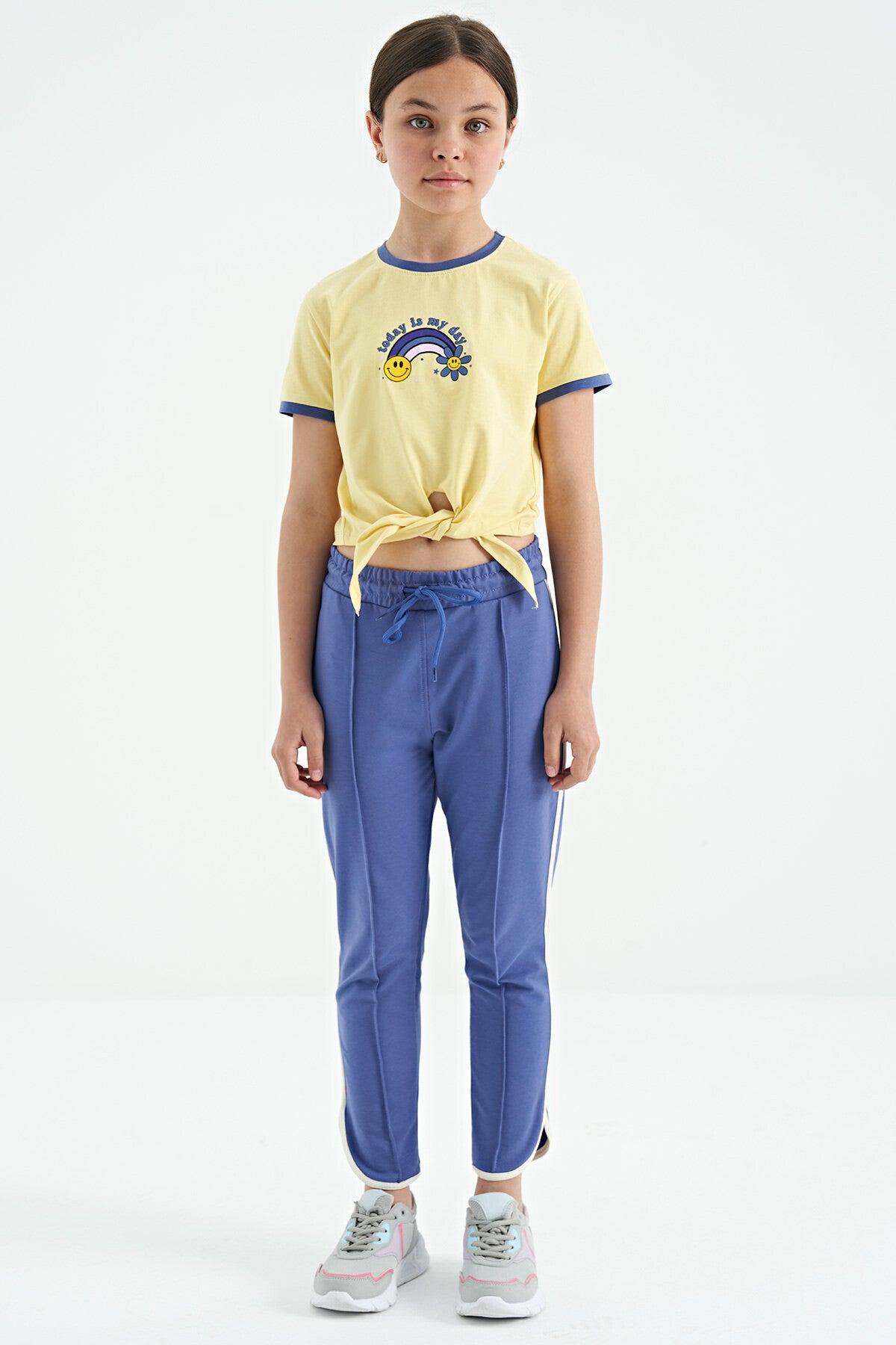 Detailed Print Yellow O-Neck Multi-Colored Tie-Detail Girl's T-Shirt - 75113