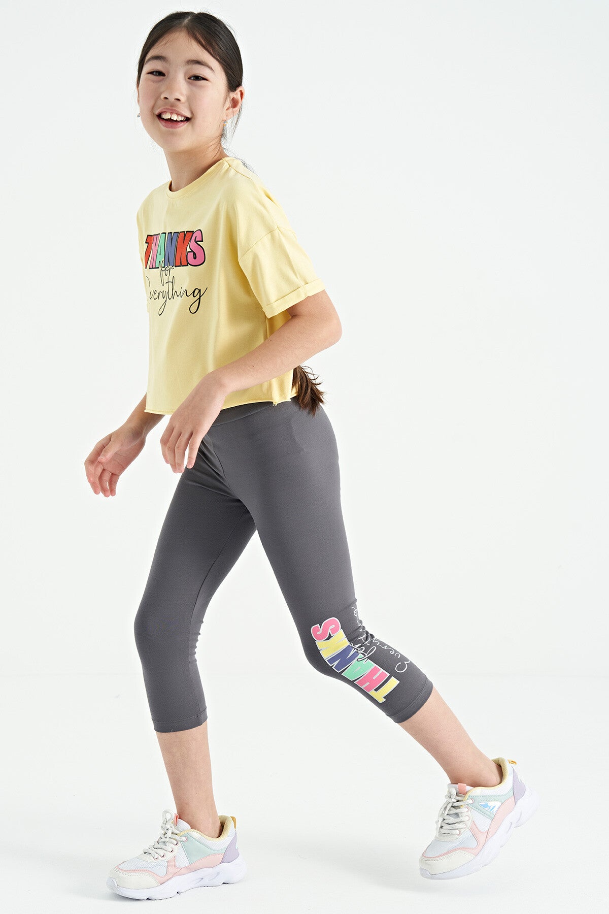 Yellow - Dark Gray Print Oversize Girls' Crop Tights Set - 75133