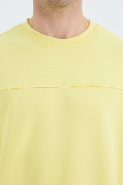 Yellow O Collar Front Stitch Detailed Basic Relax Fit Men's Sweatshirt - 88270