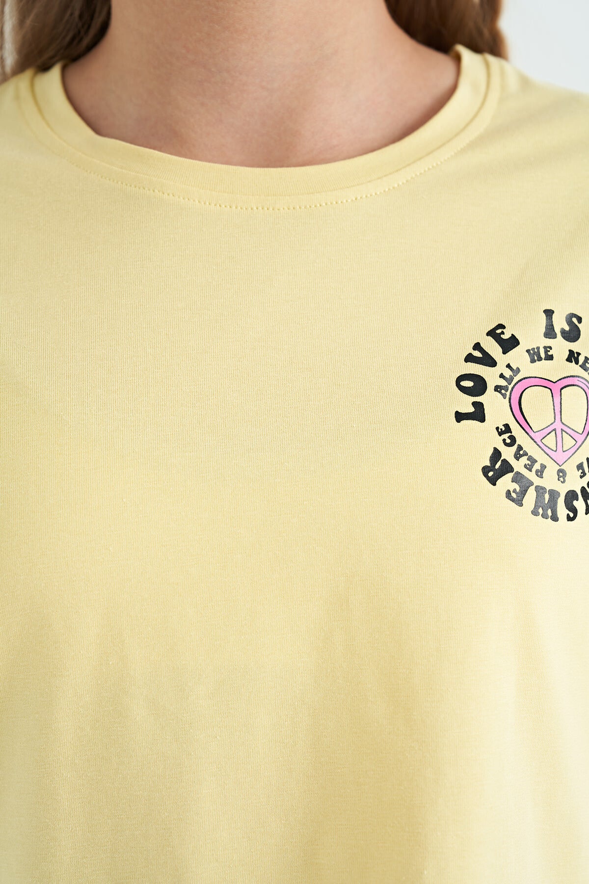 Yellow Front and Back Printed O Collar Low Shoulder Oversize Short Sleeve Girls' T-Shirt - 75126