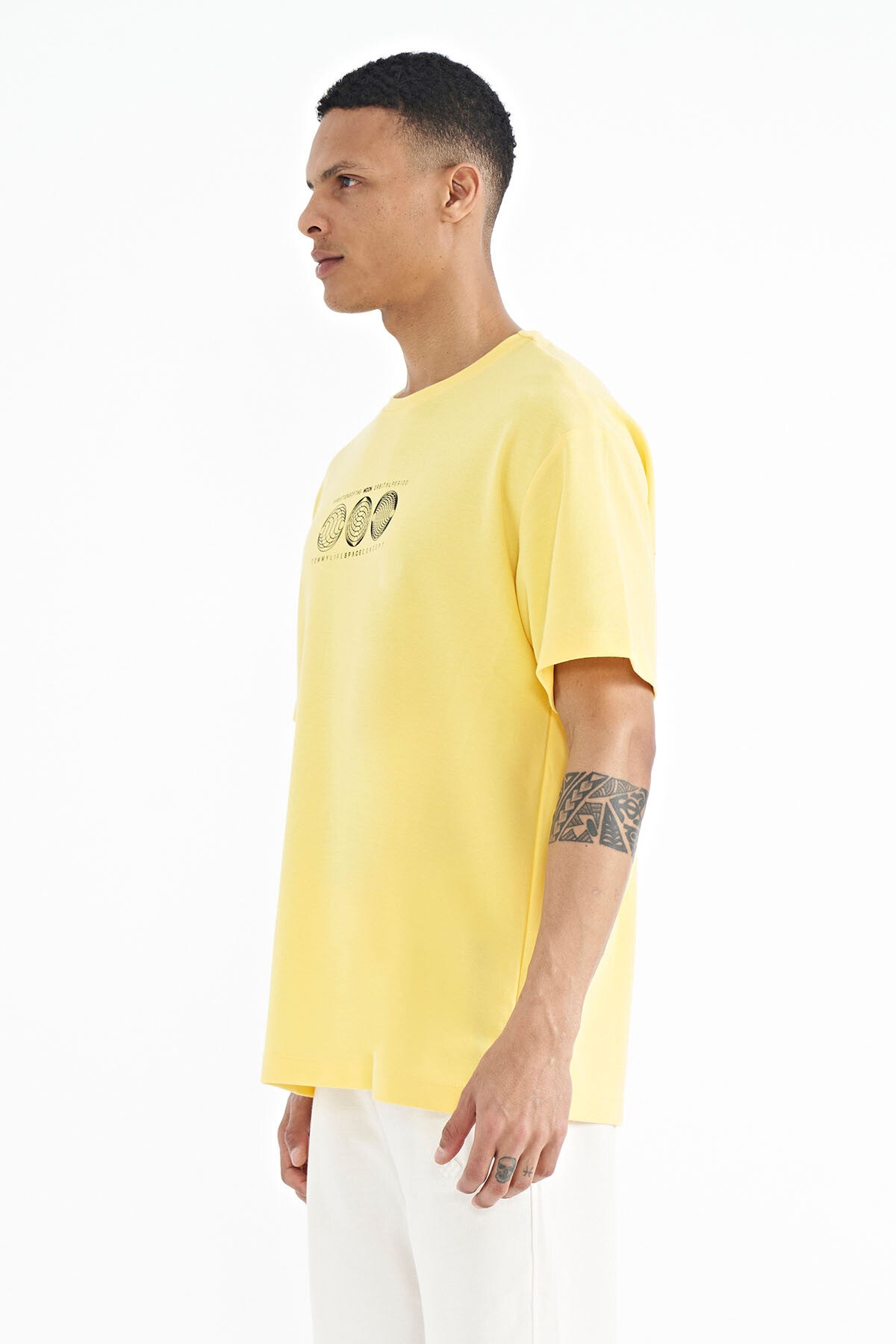 Yellow Front Back Printed O Collar Oversize Men's T-shirt - 88224