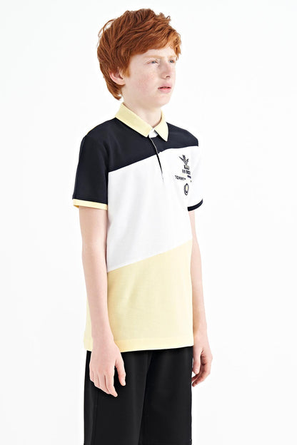 Colorful Embroidered Block Detailed Standard Cut Polo Collar Boys T-Shirt - 11088
