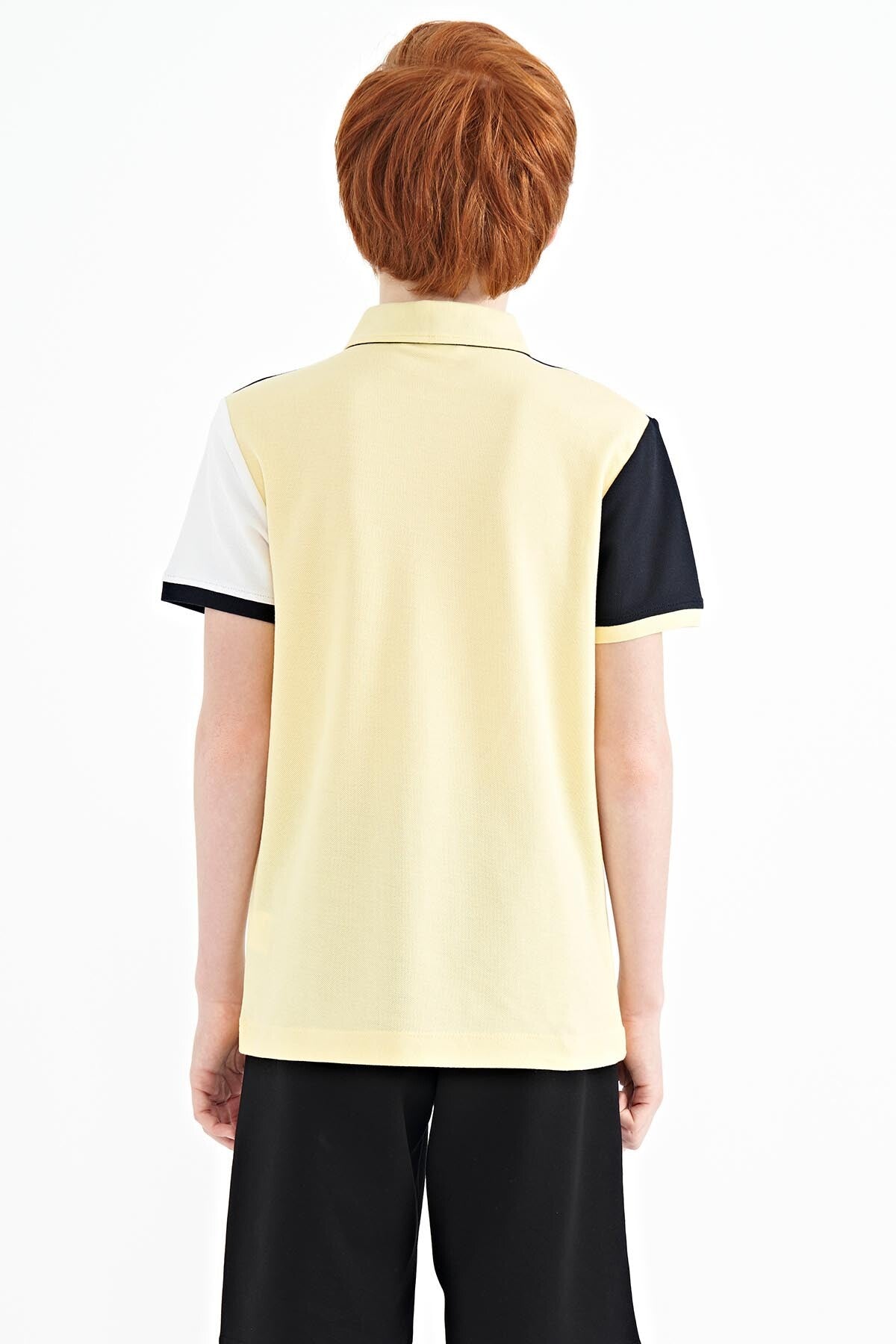 Colorful Embroidered Block Detailed Standard Cut Polo Collar Boys T-Shirt - 11088
