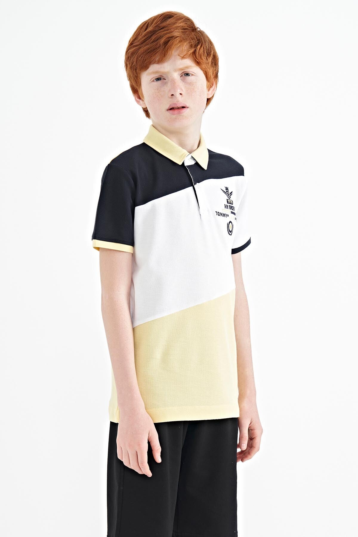 Colorful Embroidered Block Detailed Standard Cut Polo Collar Boys T-Shirt - 11088