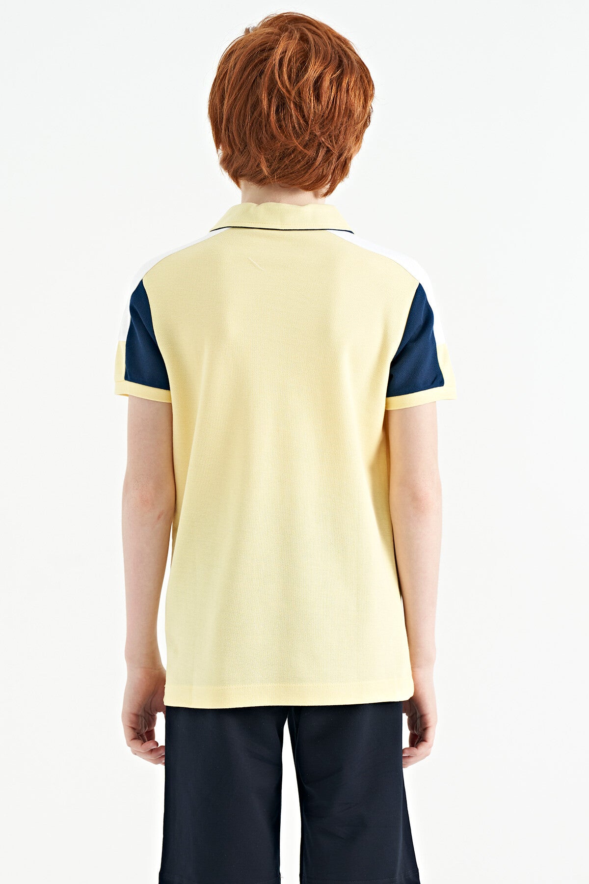 Yellow Color Blocked Shoulder Trim Detailed Standard Pattern Boys T-Shirt - 11155