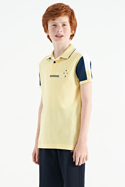 Yellow Color Blocked Shoulder Trim Detailed Standard Pattern Boys T-Shirt - 11155
