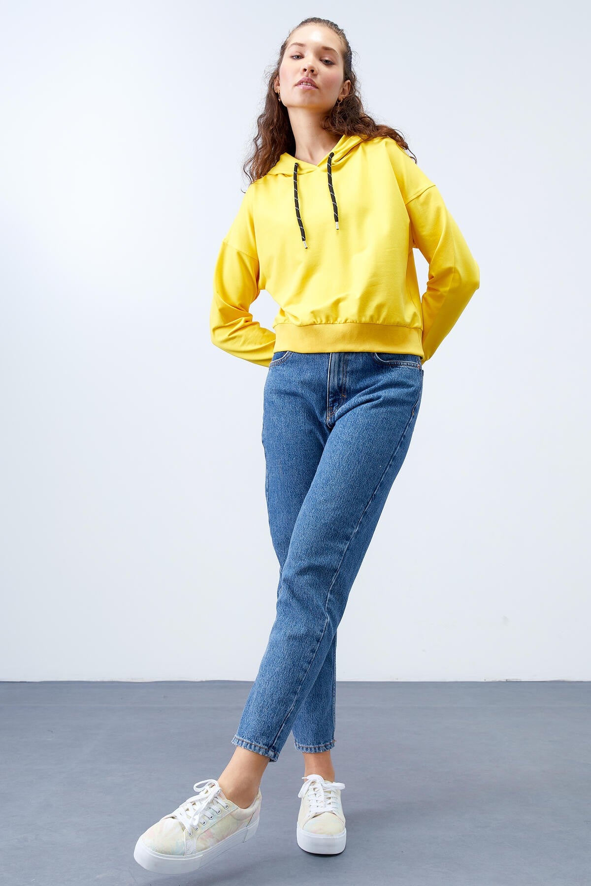 Yellow Long Sleeve Comfort Fit Hooded Women's Sweatshirt - 97115