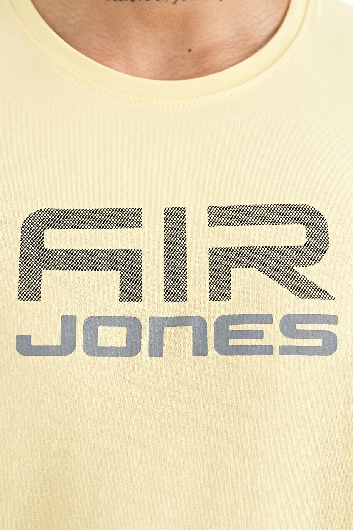 Liam Yellow Standard Fit Men's T-Shirt - 88207