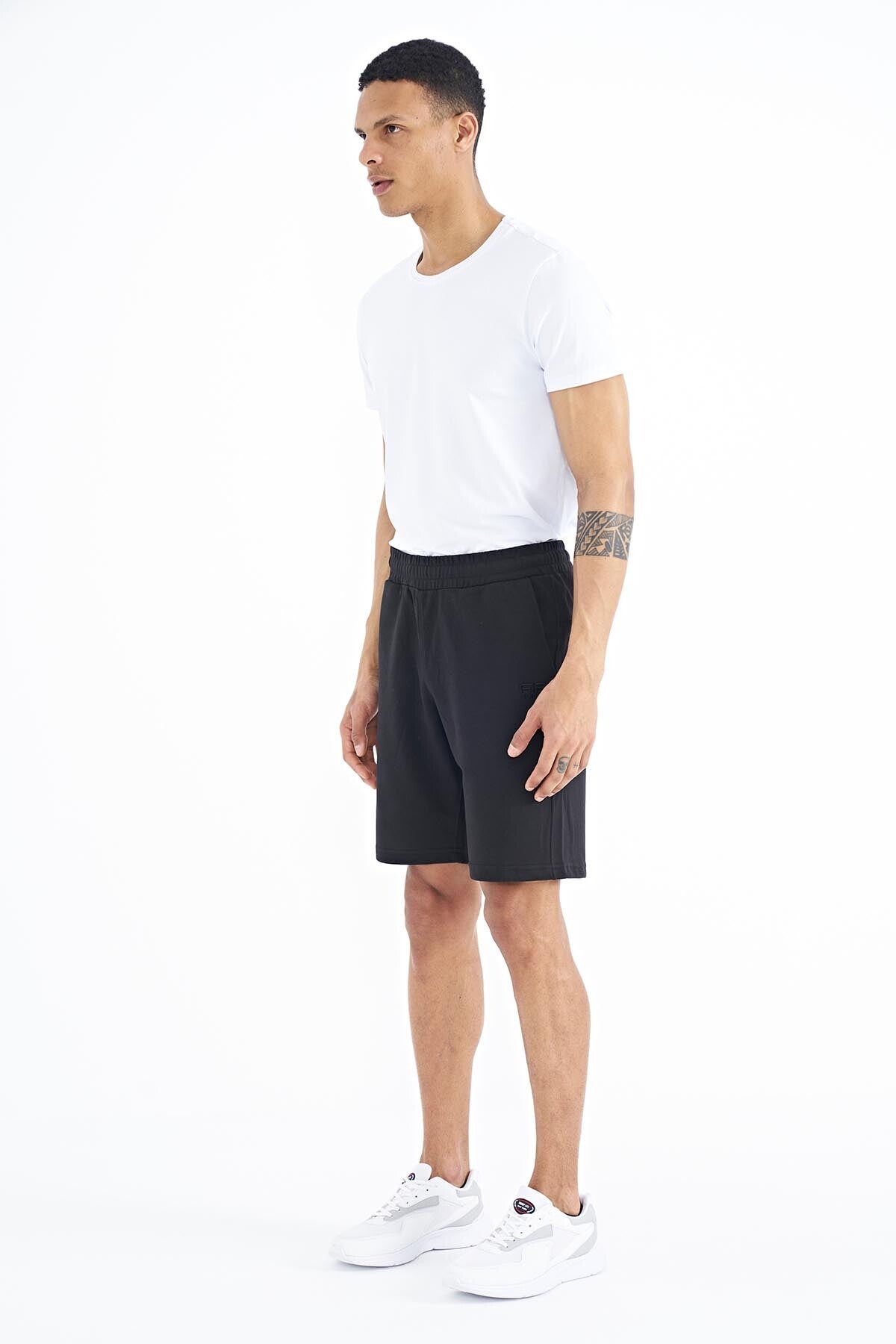 Evan Black Standard Fit Men's Shorts - 81240