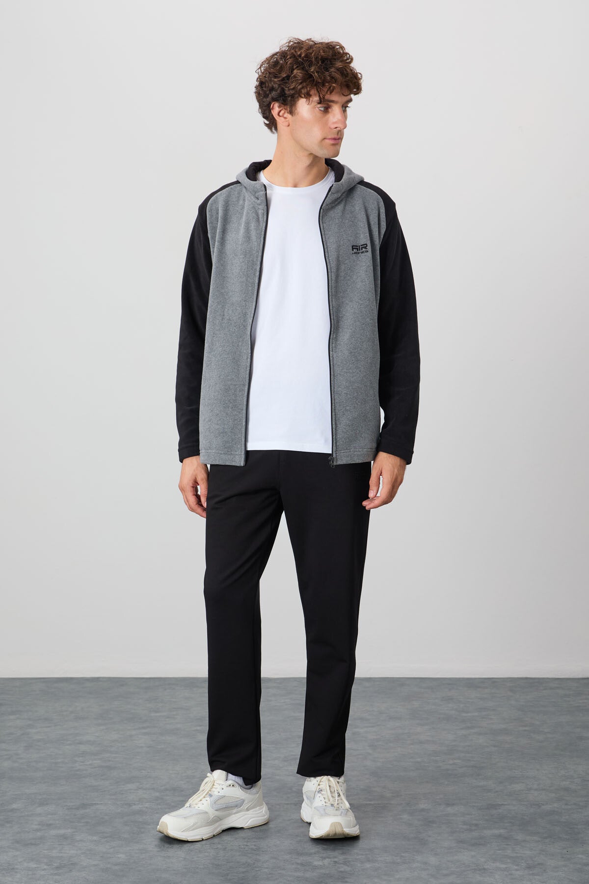 Brad Black Standard Fit Men's Tracksuit Bottom - 84955