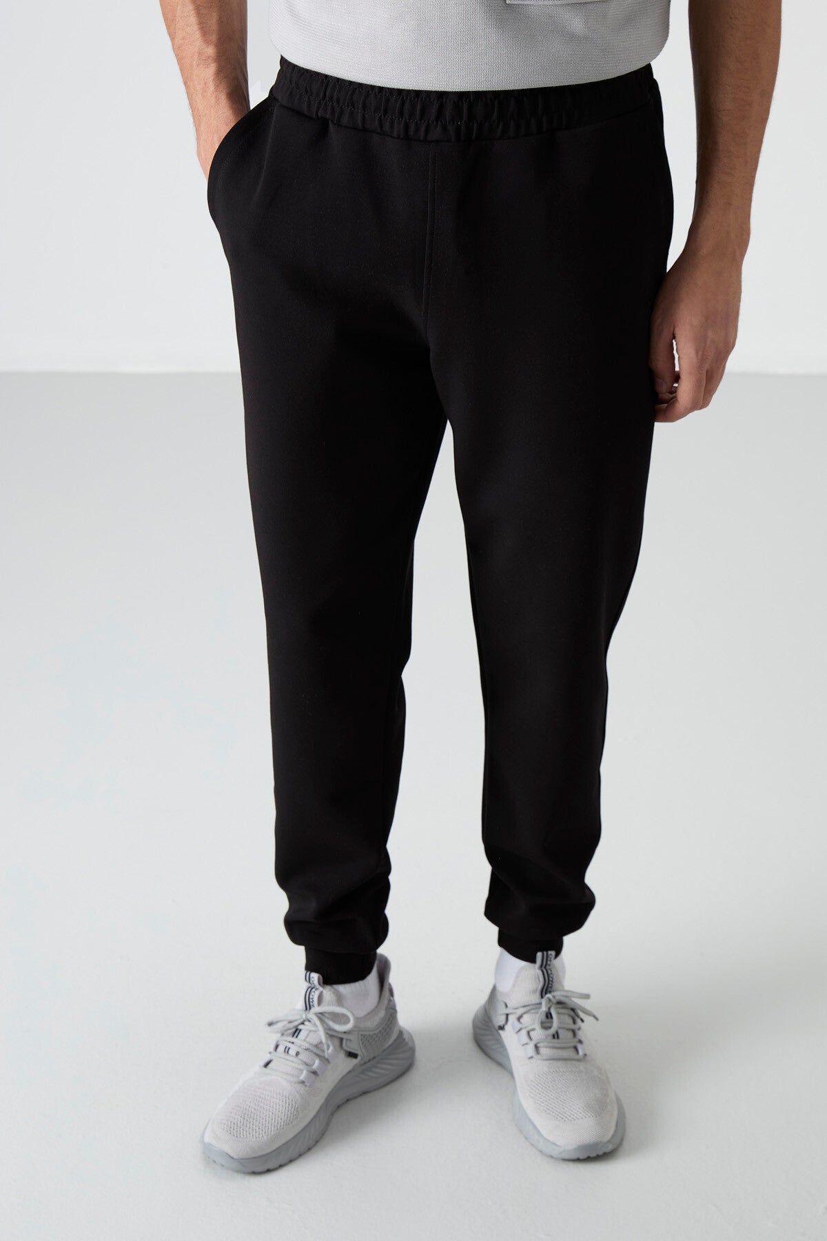 Black Laced Long Leg Men's Tracksuit Bottom - 84999