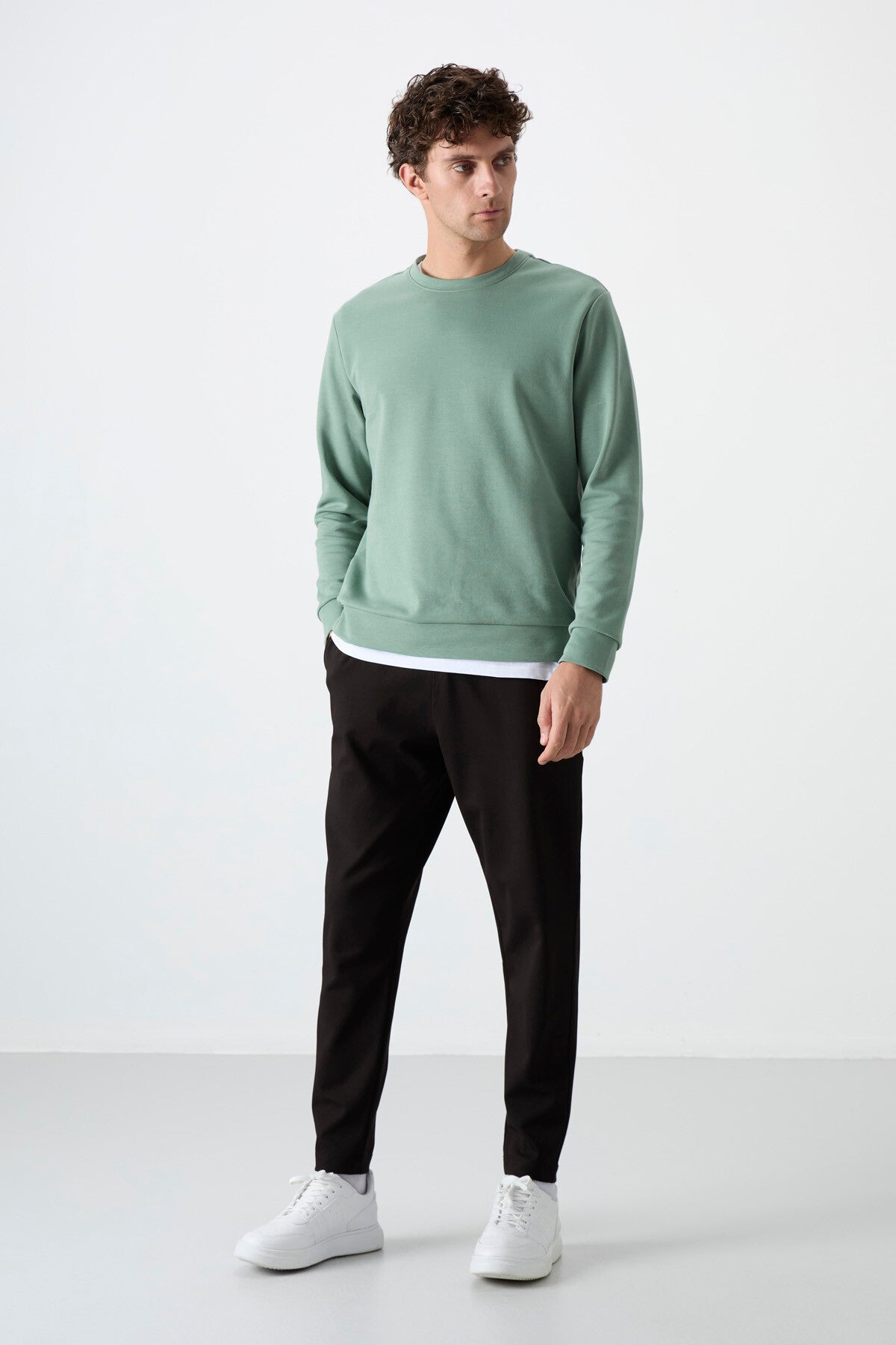 Barnes Black Men's Tracksuit Bottom - 84951