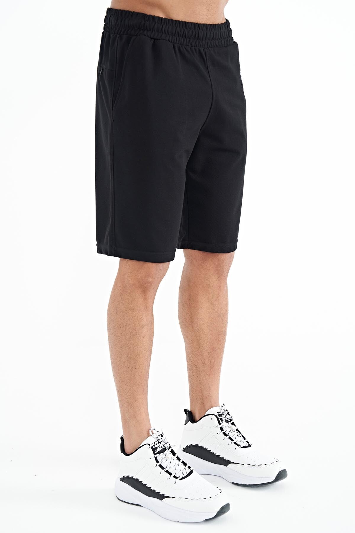 Antony Black Standard Fit Men's Shorts - 81247