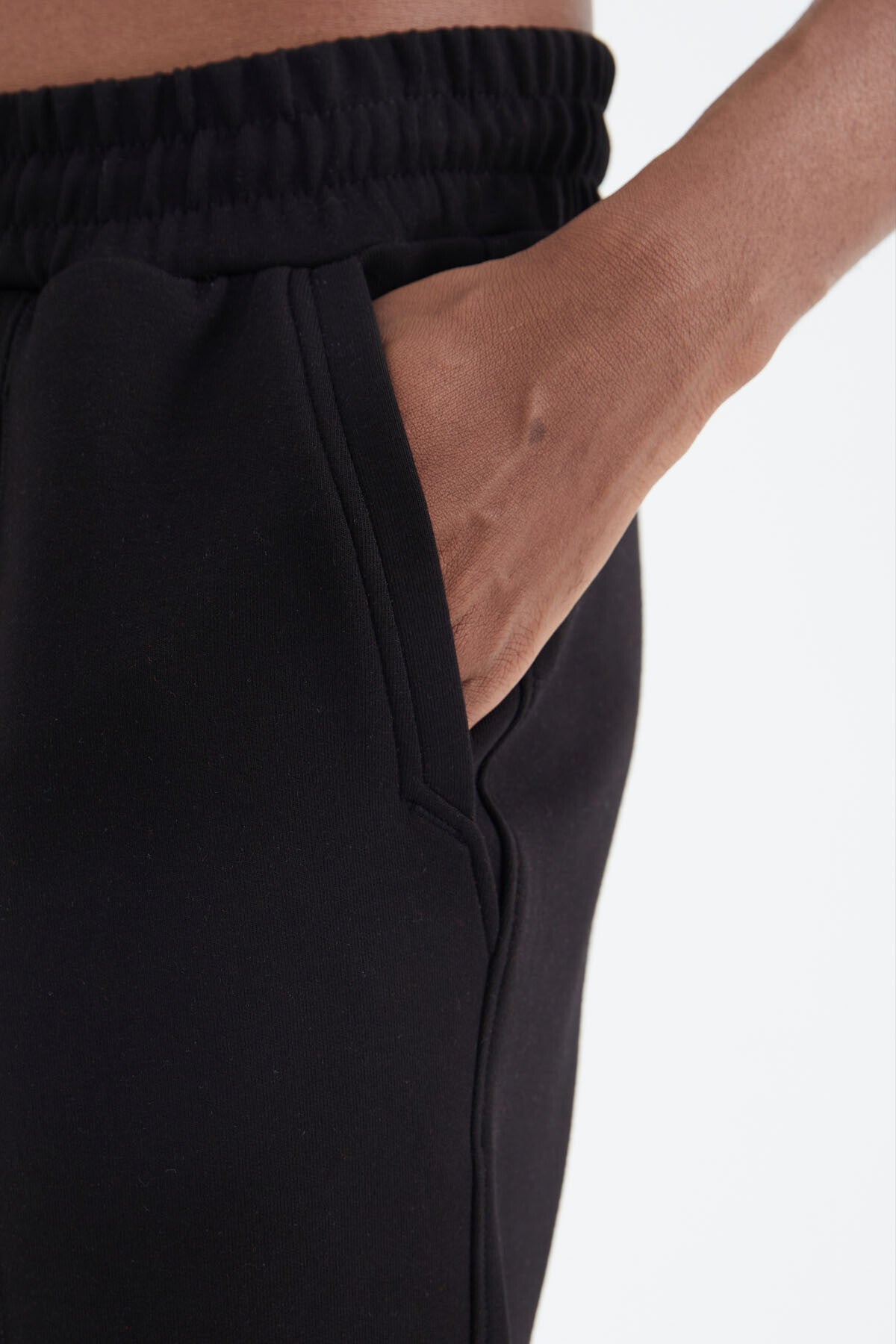 Black Laced Front Stitch Detailed Standard Fit Men's Tracksuit Bottom - 84994