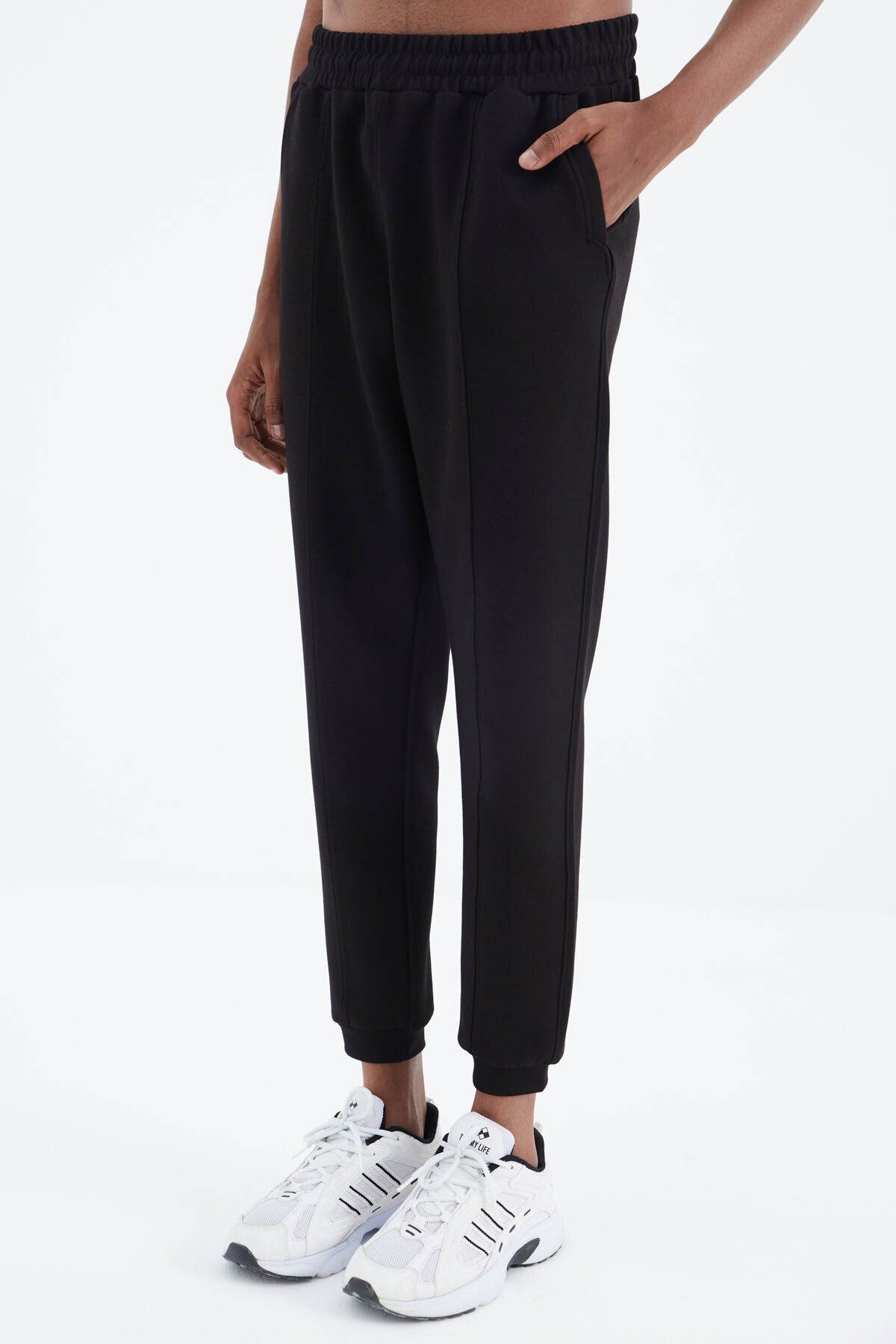 Black Laced Front Stitch Detailed Standard Fit Men's Tracksuit Bottom - 84994