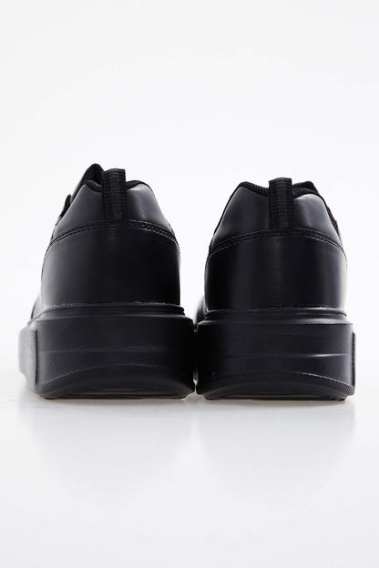 Black Laced Relax Fit Women's Sports Shoes - 89105