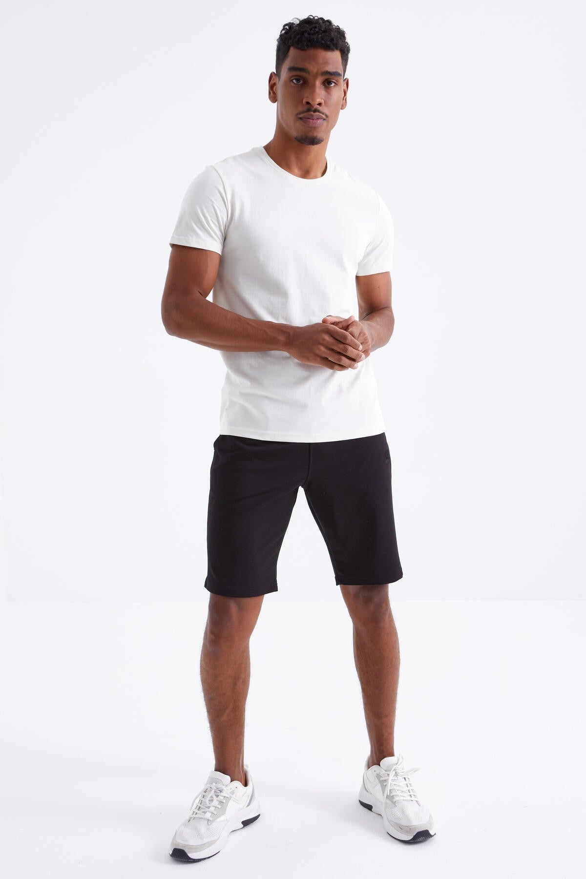 Black Laced Standard Cut Basic Men's Shorts - 81212