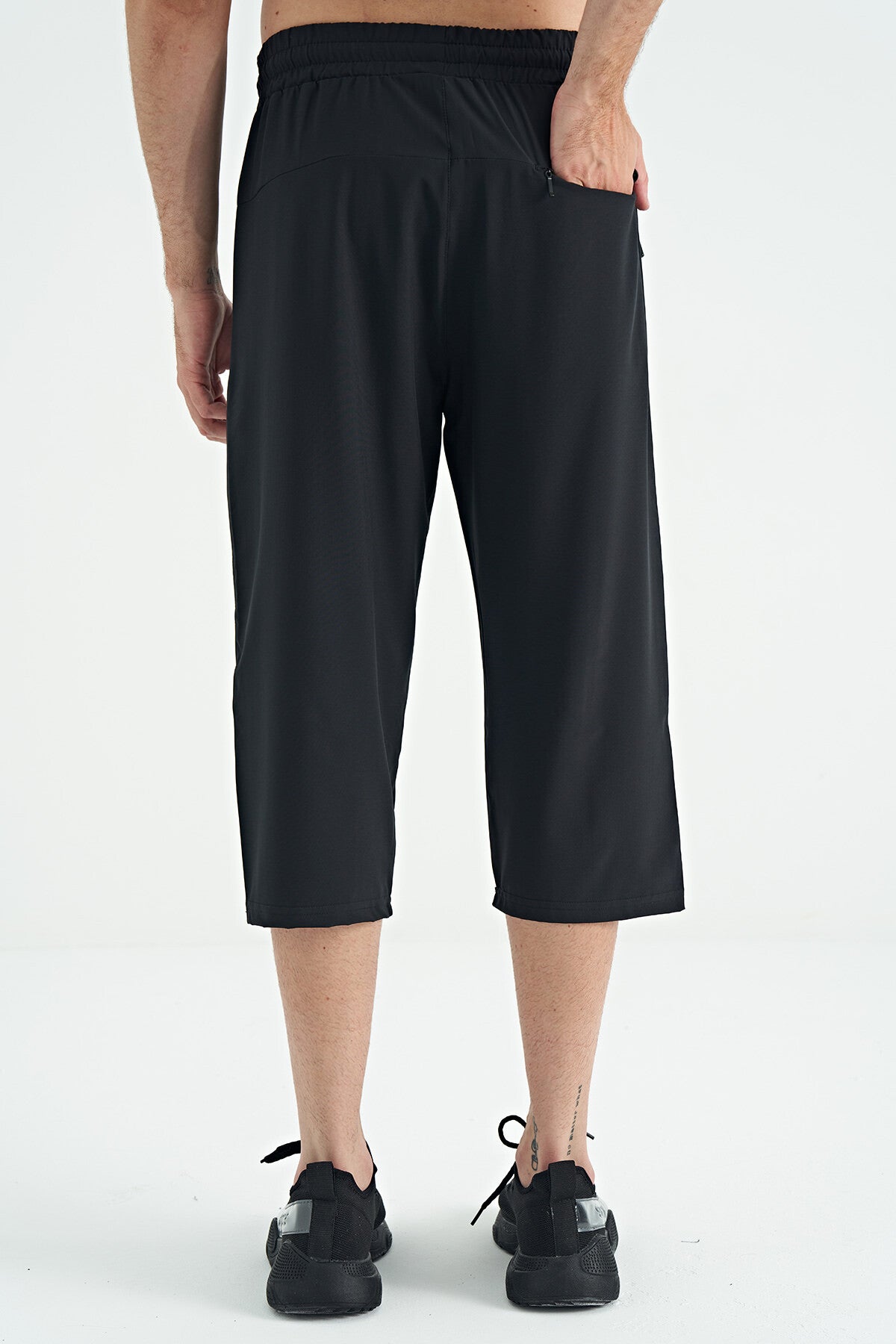 Black Laced Standard Fit Zippered Pocket Active Sports Men's Capri - 83096