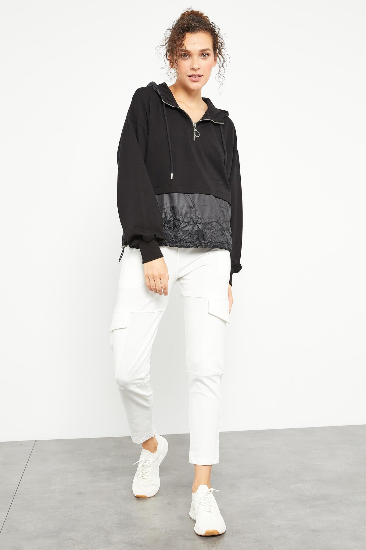 Black Balloon Sleeve Parachute Fabric Detailed Women's Oversize Sweatshirt - 97167