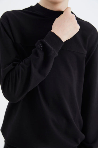 Black Basic Boys' Sweatshirt - 11173