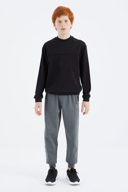 Black Basic Boys' Sweatshirt - 11173