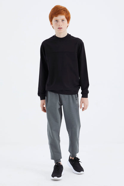 Black Basic Boys' Sweatshirt - 11173