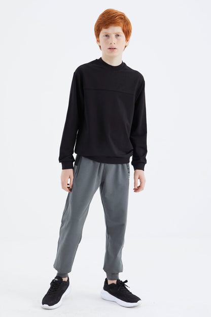 Black Basic Boys' Sweatshirt - 11173