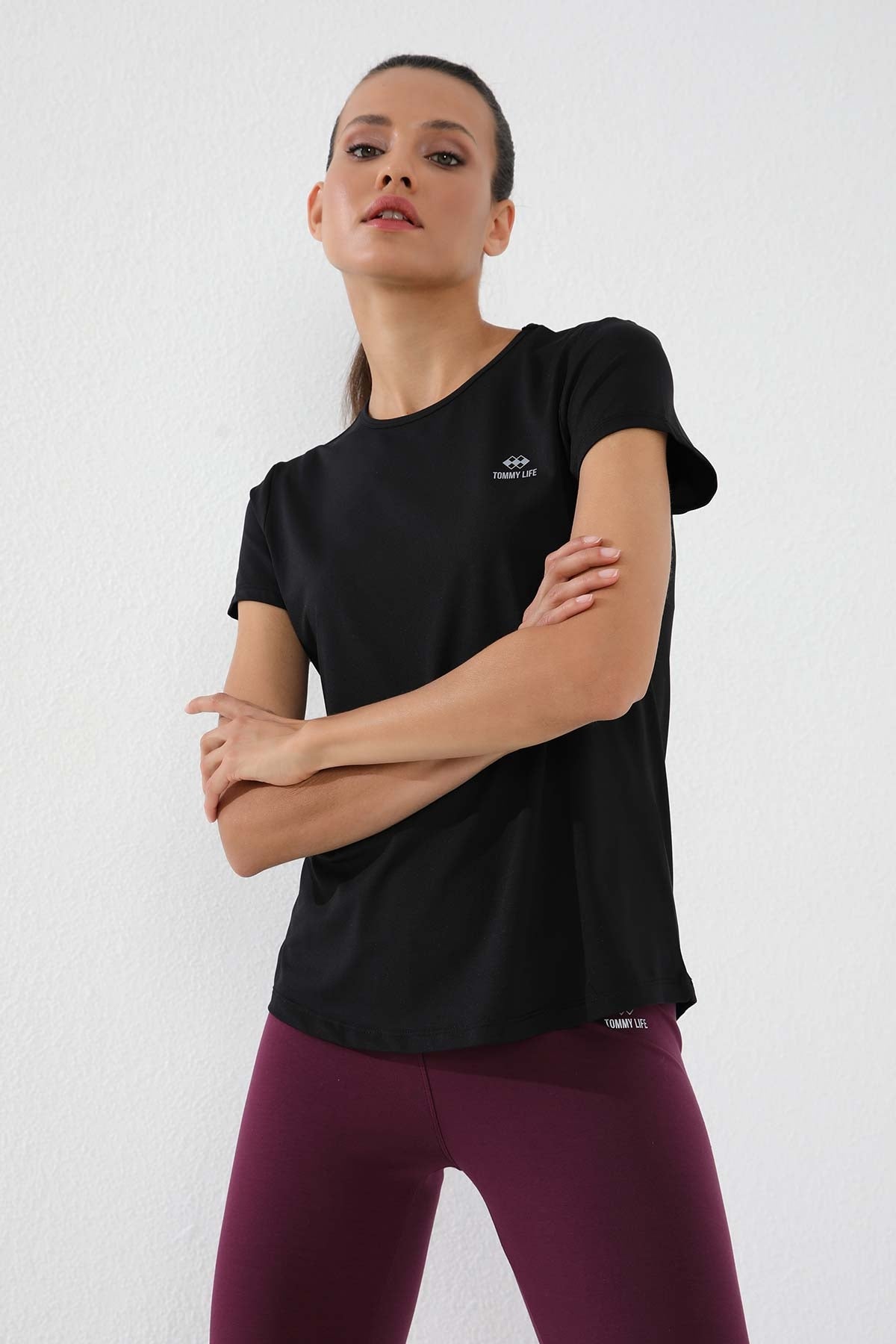 Black Basic Short Sleeve Standard Fit O Collar Women's T-Shirt - 97144