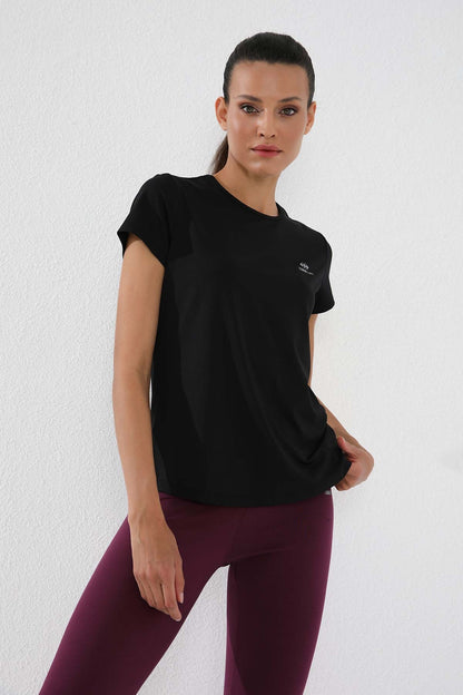 Black Basic Short Sleeve Standard Fit O Collar Women's T-Shirt - 97144