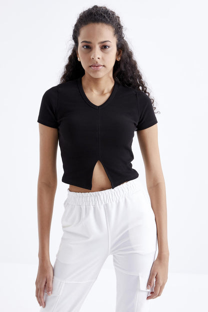 Black Basic Front Slit V Neck Women's Crop Top T-Shirt - 97206