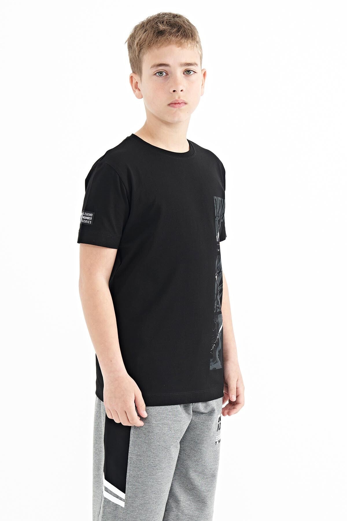 Black Print Detailed O Collar Standard Fit Boys T-Shirt - 11104