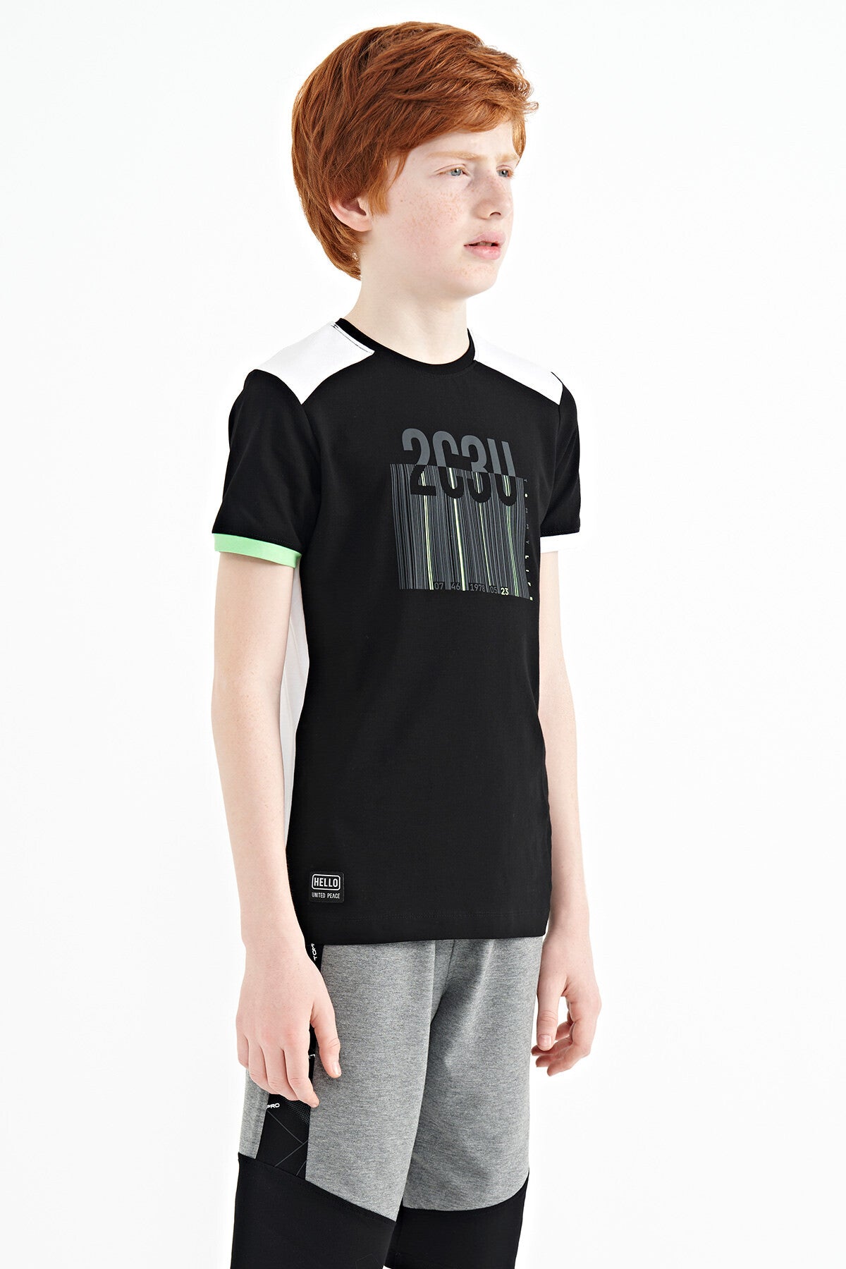Black Print Detailed O Collar Standard Fit Boys T-Shirt - 11157