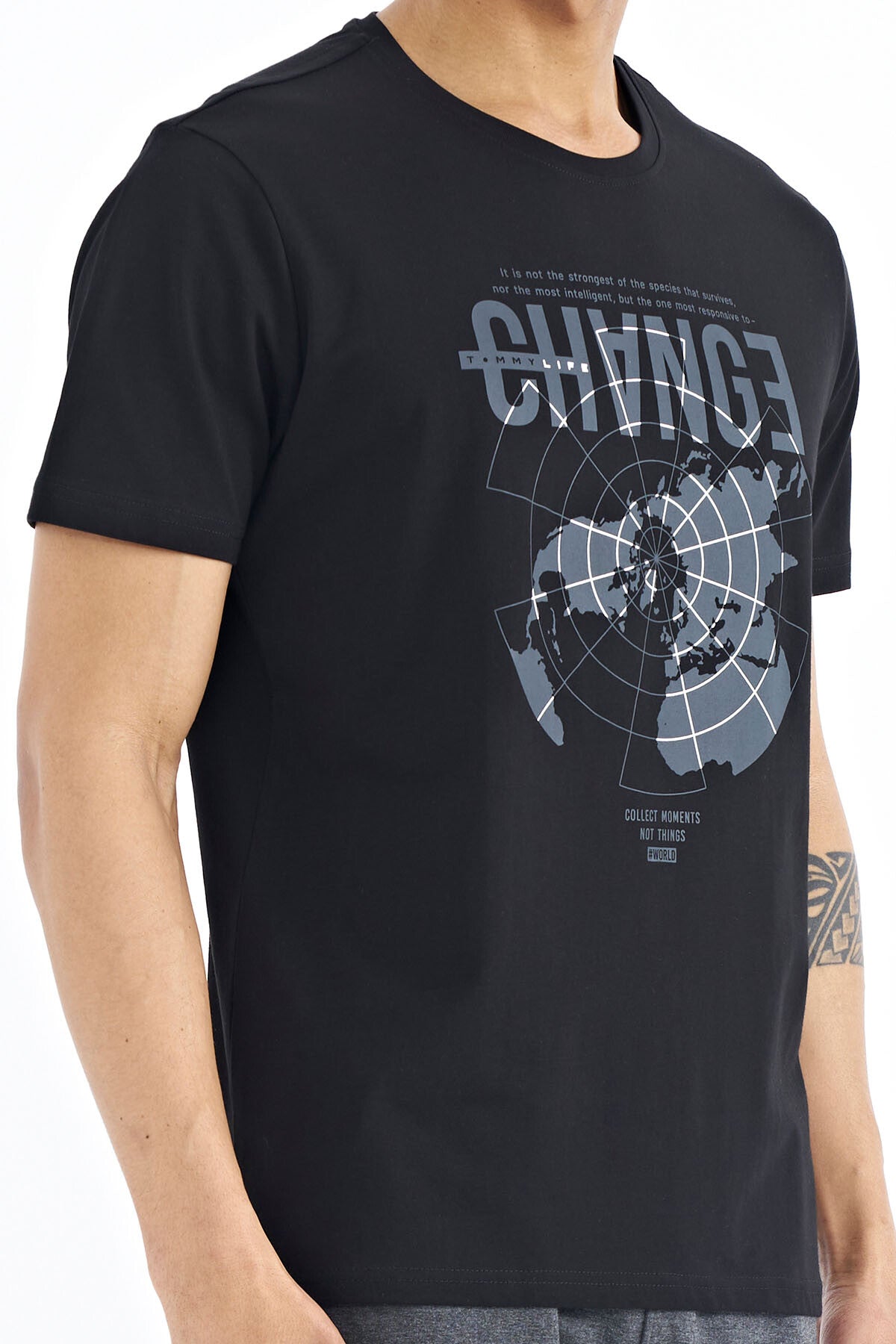 Black Print Detailed O Collar Standard Fit Men's T-Shirt - 88214