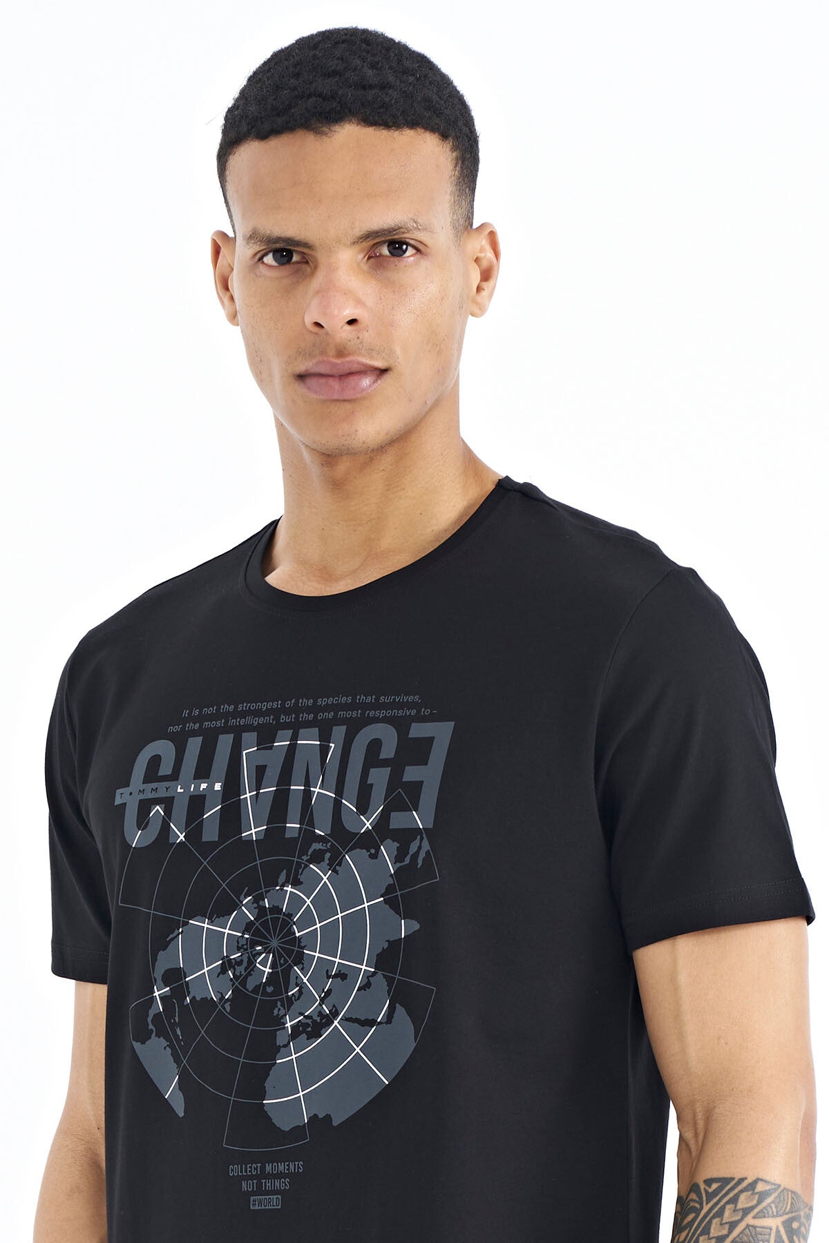 Black Print Detailed O Collar Standard Fit Men's T-Shirt - 88214