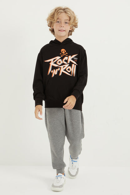 Black Print Kangaroo Pocket Hooded Standard Fit Boys' Sweatshirt - 11002
