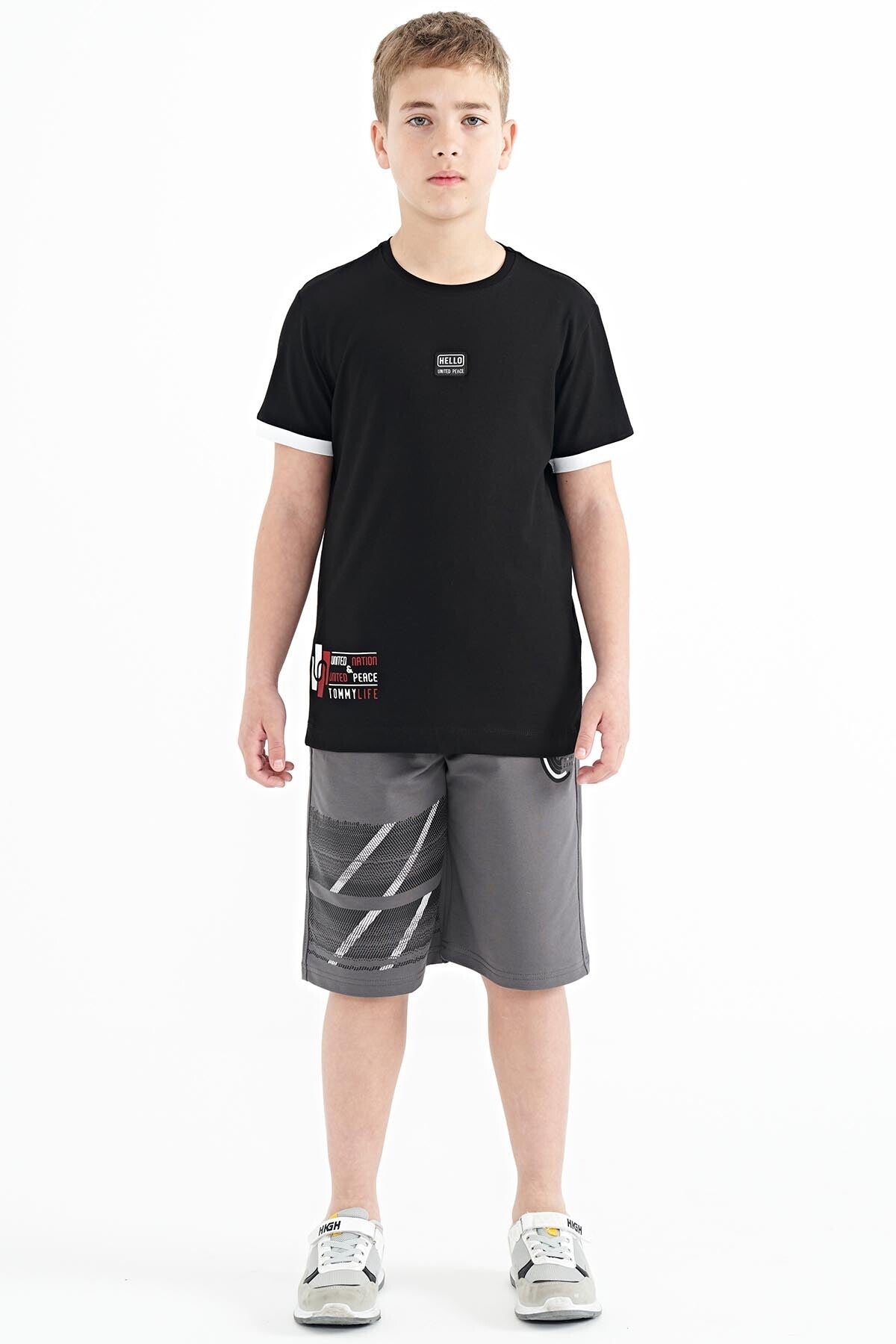Black Printed Standard Fit O Collar Boys T-Shirt - 11097