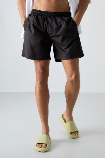 Black Quick-Drying Standard Fit Men's Swim Shorts - 81237