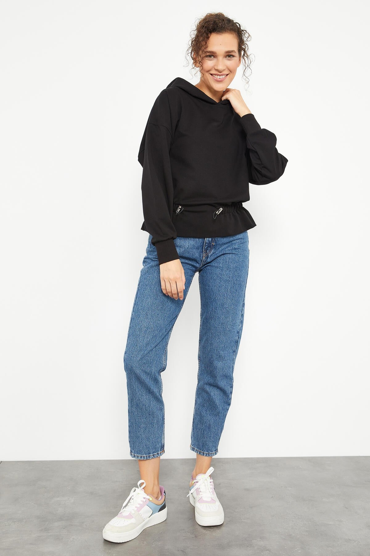 Black Belted Pleated Hooded Women's Oversize Sweatshirt - 97159