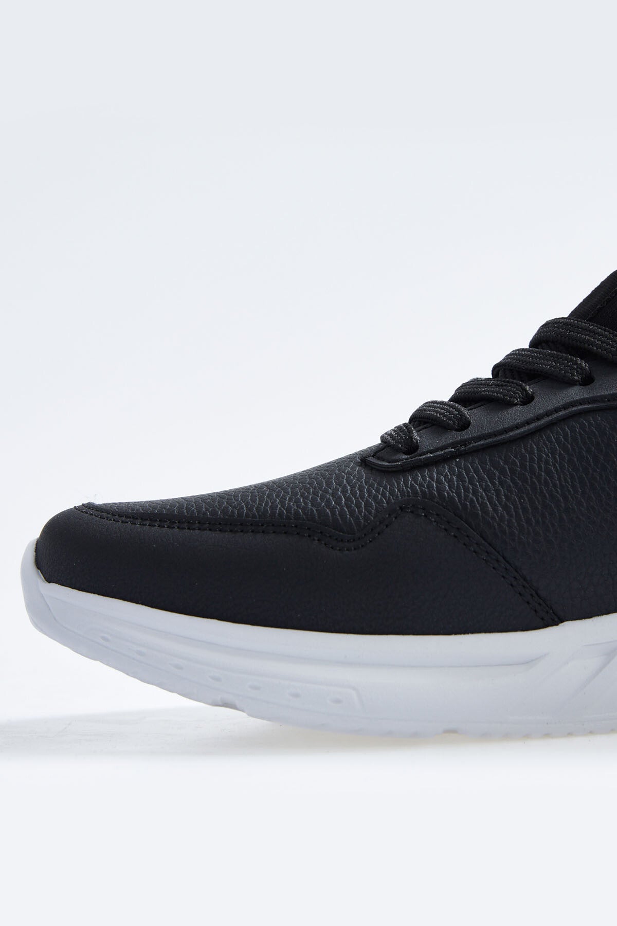 Black - White High Sole Laced PU Leather Men's Sports Shoes - 89115