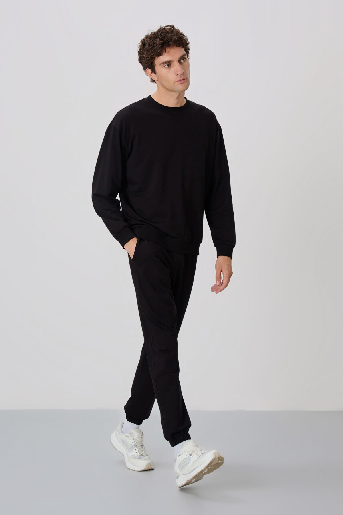 Black Casual O Neck Elastic Cuffed Cotton Men's Oversize Tracksuit Set - 85120
