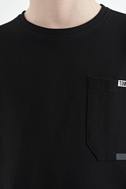 Black Pocket Detailed O Collar Standard Fit Boys T-Shirt - 11120