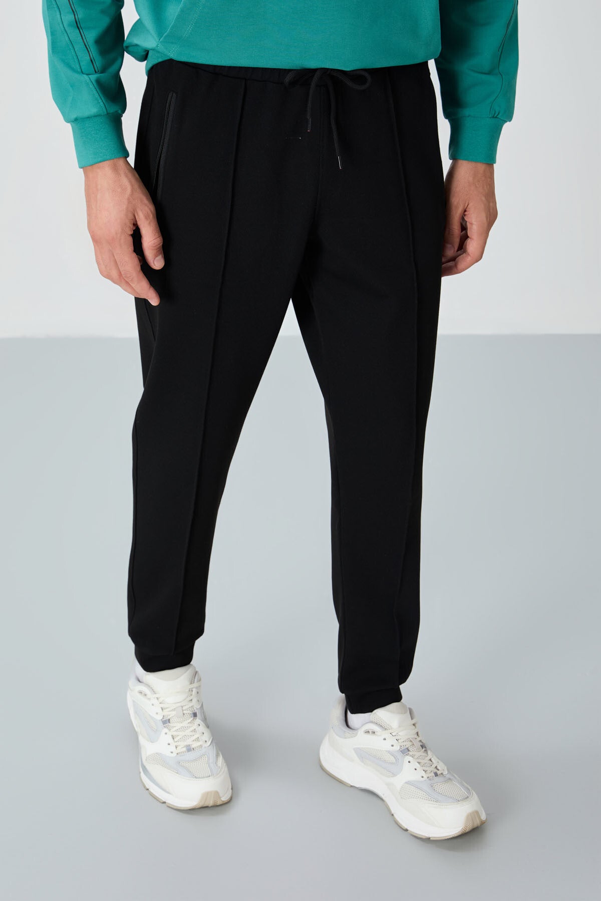 Black Jogger Men's Tracksuit Bottom - 82113