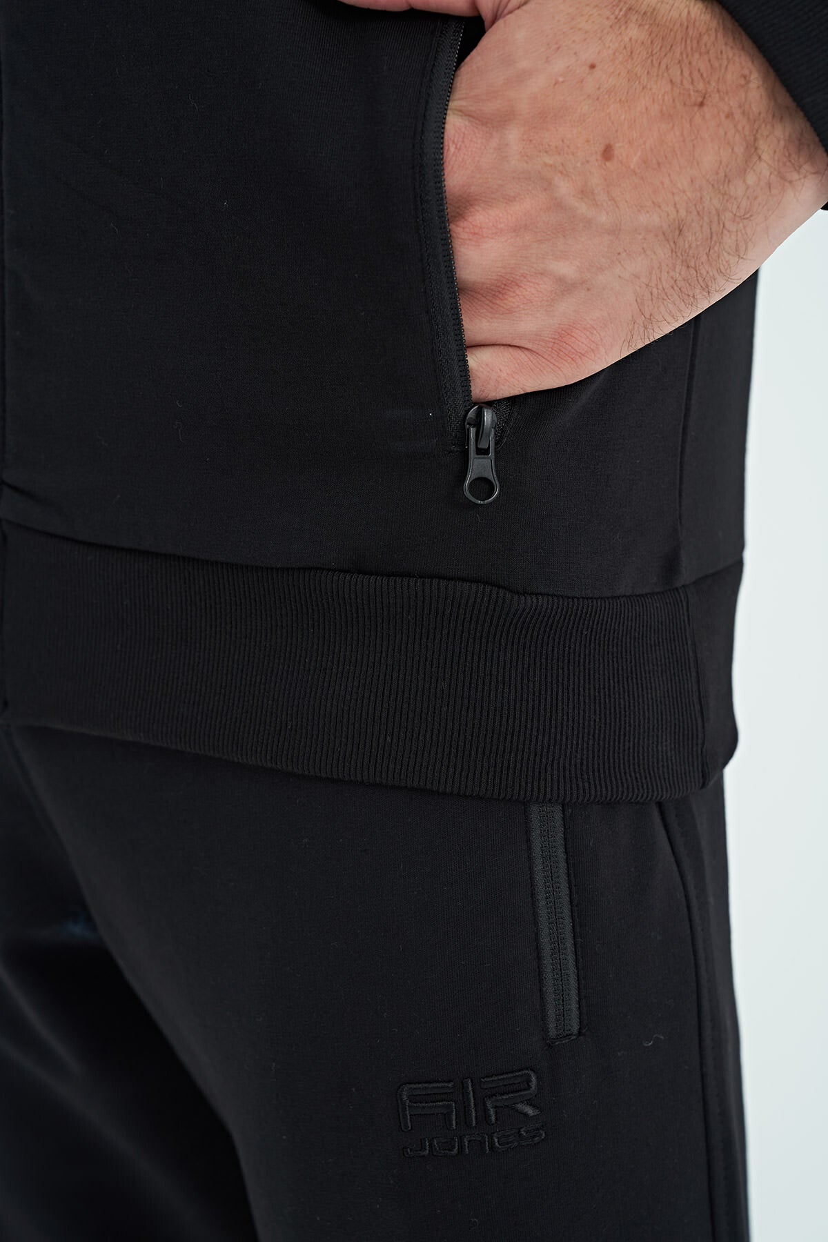 Harry Black Standard Fit Men's Tracksuit Set - 85197