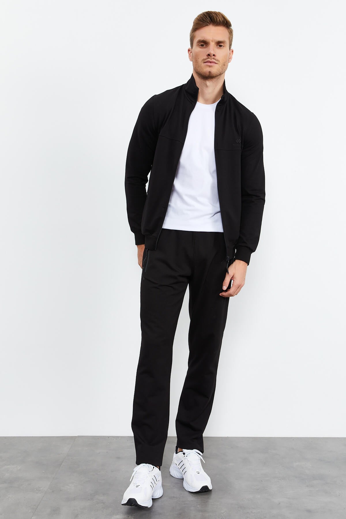 Black High Collar Zippered Standard Fit Classic Cuff Men's Tracksuit Set - 85152