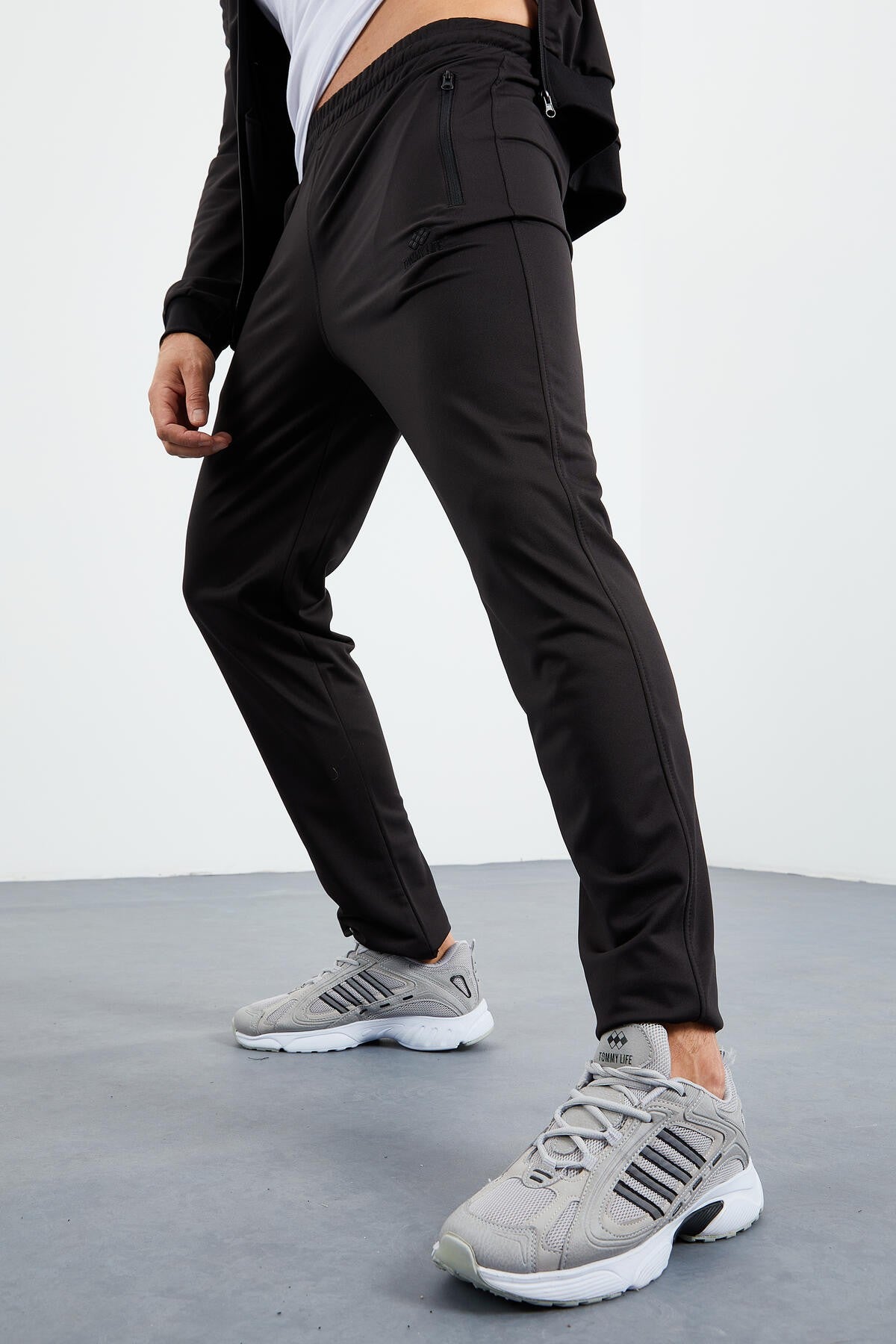 Black High Collar Zippered Standard Fit Classic Cuff Men's Tracksuit Set - 85162