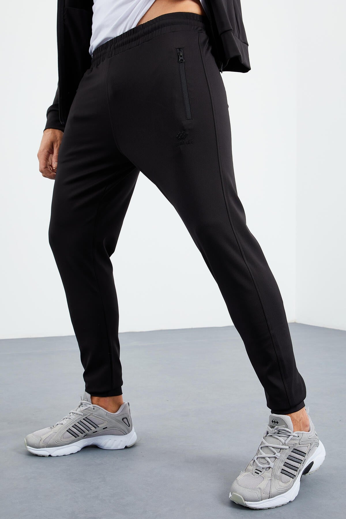 Black Straight Collar Zippered Standard Fit Cuffed Men's Tracksuit Set - 85160