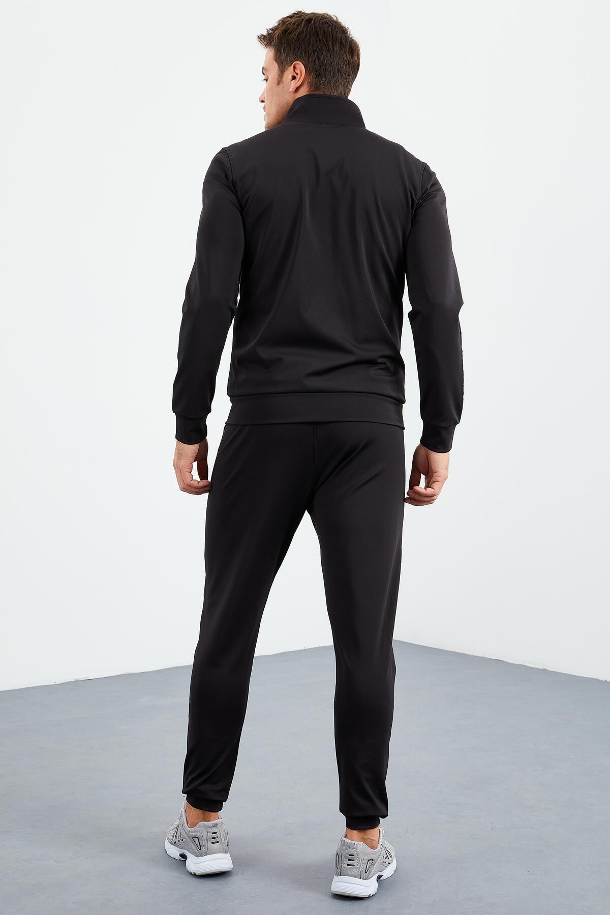 Black Straight Collar Zippered Standard Fit Cuffed Men's Tracksuit Set - 85160