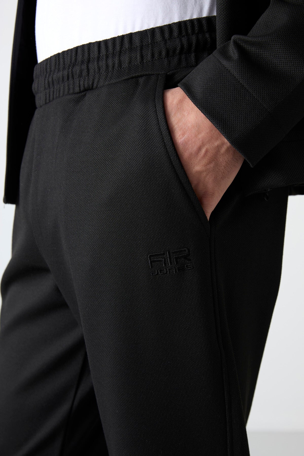 Carlos Black Standard Fit Men's Tracksuit Set - 85209