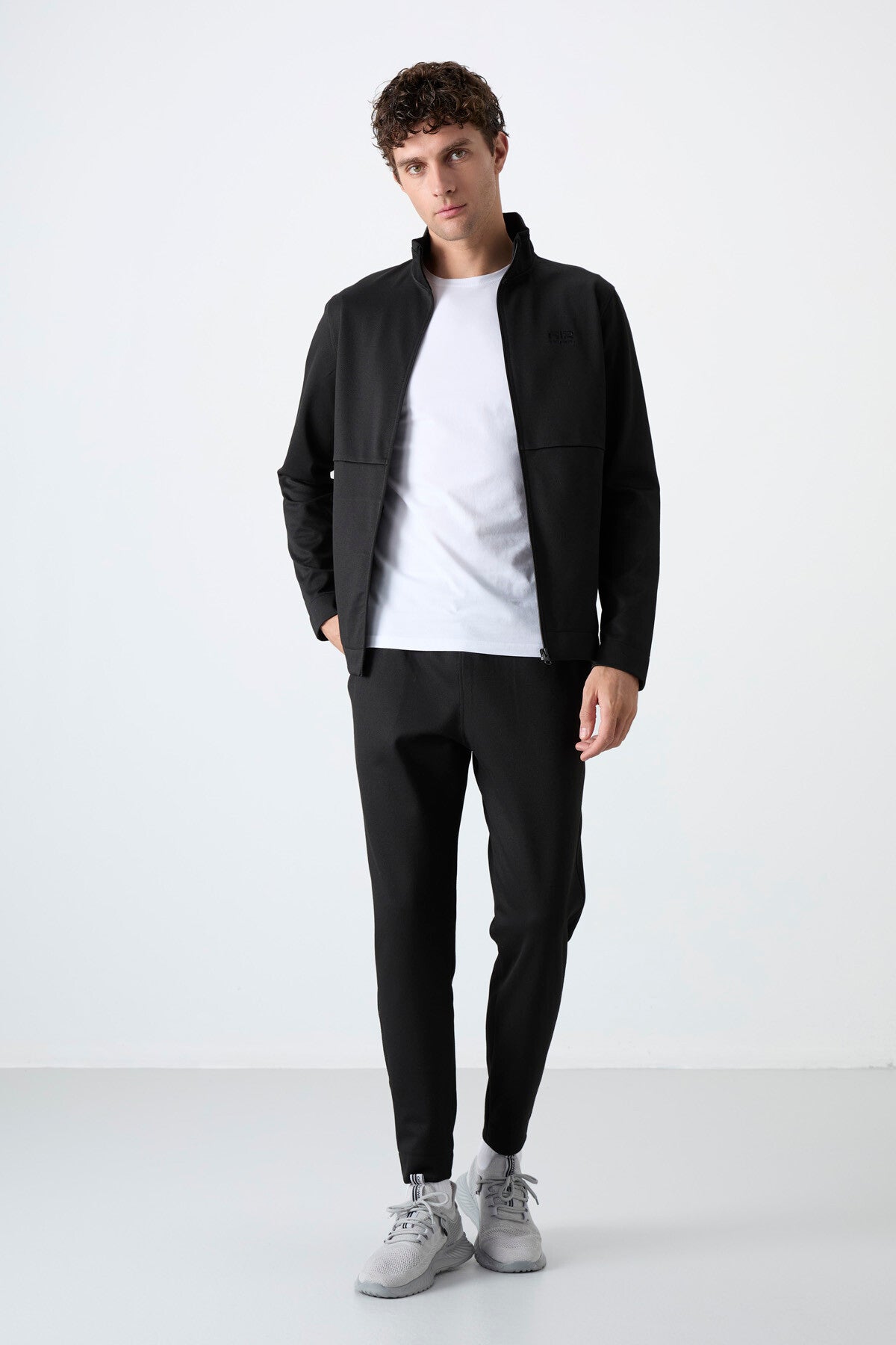 Carlos Black Standard Fit Men's Tracksuit Set - 85209