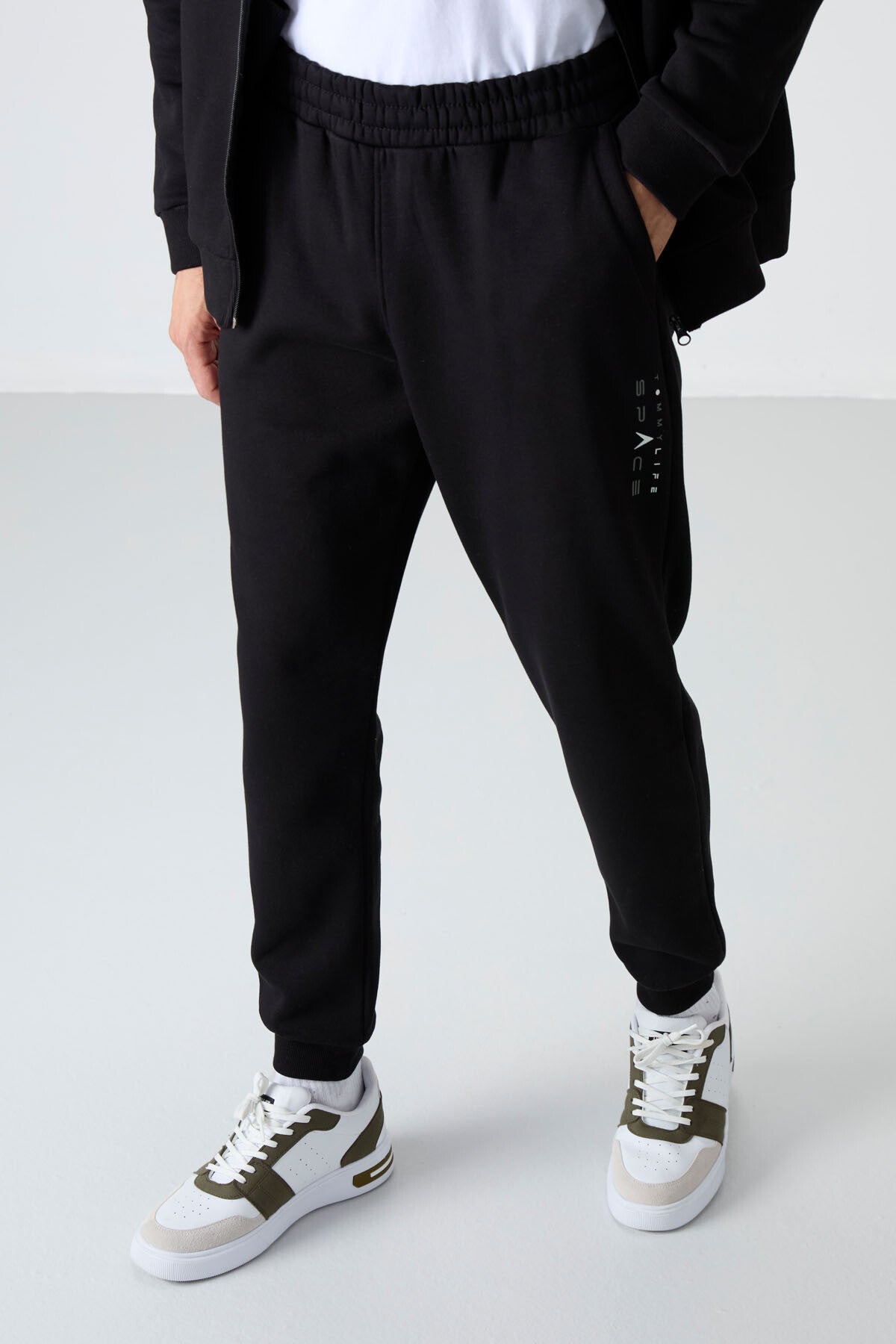 Black Upright Collar Color Gradient Fleece-Lined Men's Tracksuit Set - 85186